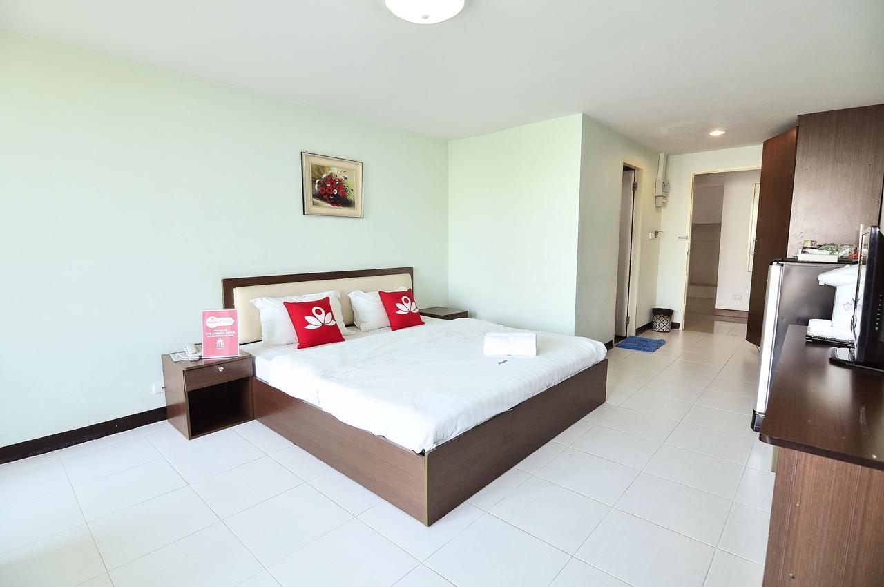 Aryan Suites Hotel Bangkok Esterno foto
