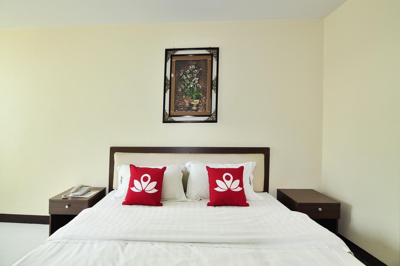 Aryan Suites Hotel Bangkok Esterno foto