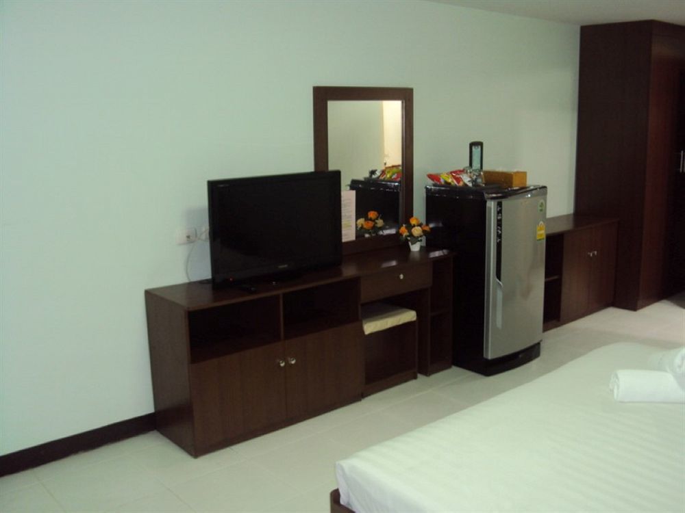 Aryan Suites Hotel Bangkok Esterno foto